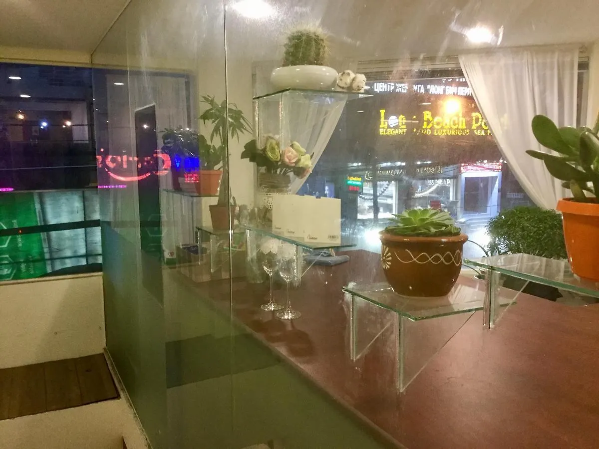 Thai Minh Guesthouse 나트랑 2*,