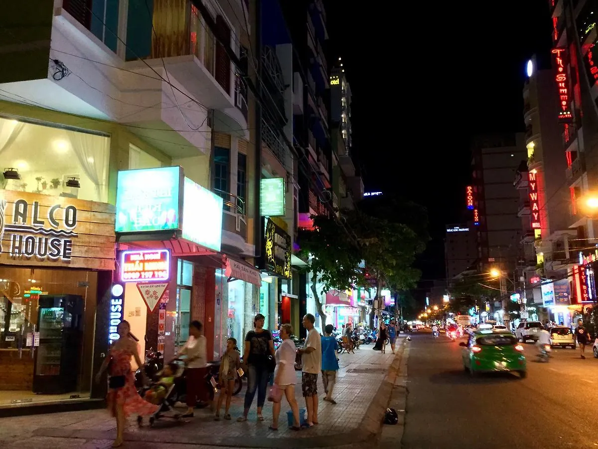 Thai Minh Guesthouse 나트랑
